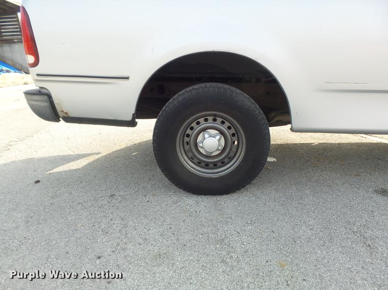 image for item DB6343 1998 Ford F150 pickup truck