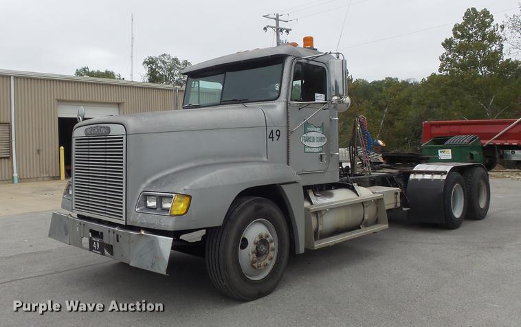 image for item DB6376 1992 Freightliner FLD semi truck