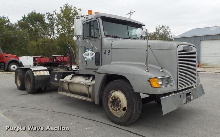 image for item DB6376 1992 Freightliner FLD semi truck