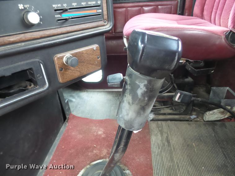 image for item DB6376 1992 Freightliner FLD semi truck