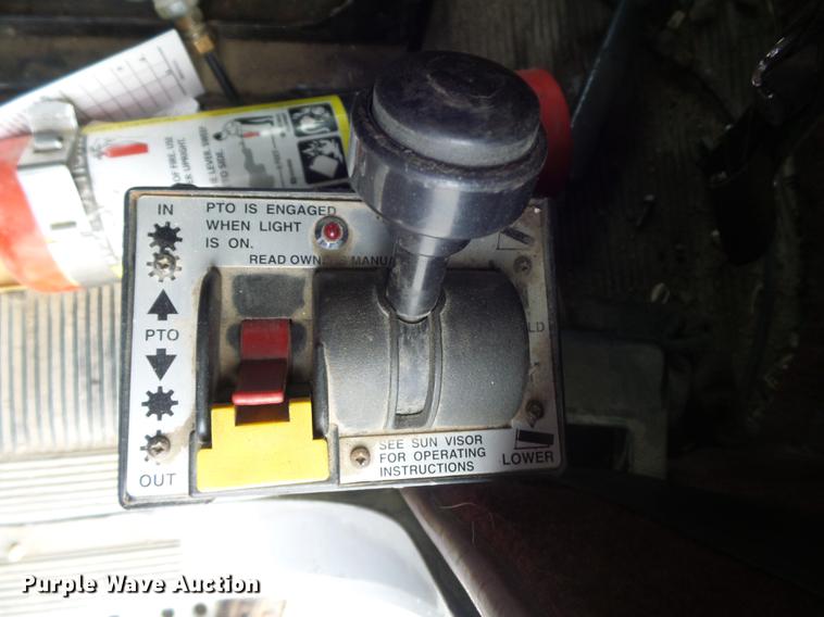 image for item DB6376 1992 Freightliner FLD semi truck