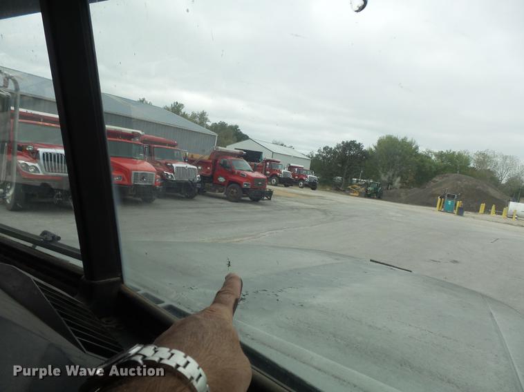 image for item DB6376 1992 Freightliner FLD semi truck