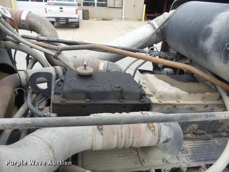 image for item DB6376 1992 Freightliner FLD semi truck