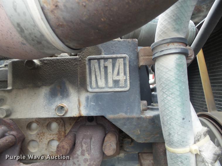 image for item DB6376 1992 Freightliner FLD semi truck