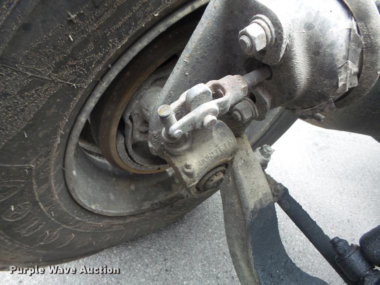 image for item DB6376 1992 Freightliner FLD semi truck