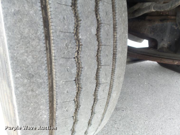 image for item DB6376 1992 Freightliner FLD semi truck