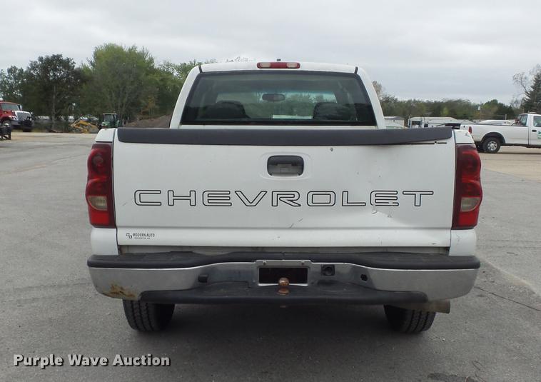 image for item DB6377 2003 Chevrolet Silverado 1500 Ext. Cab pickup truck