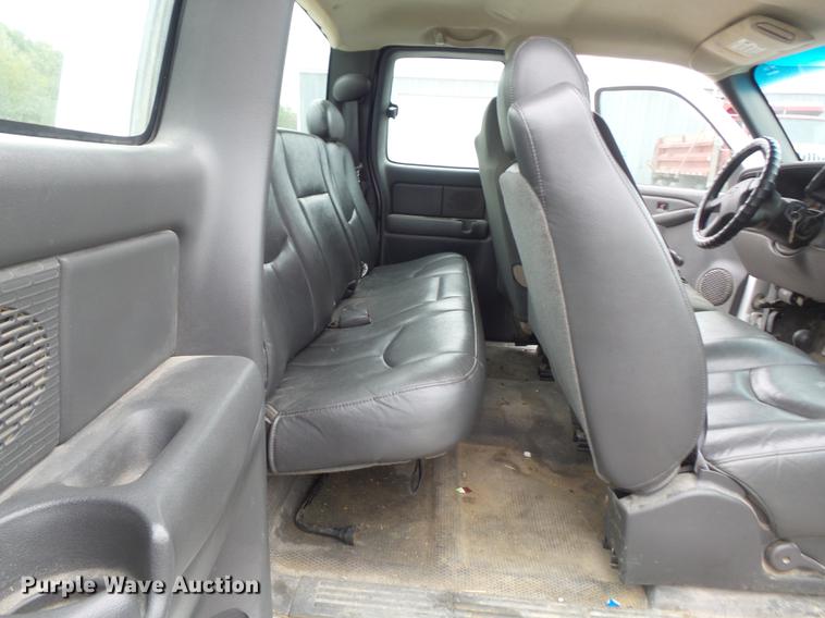 image for item DB6377 2003 Chevrolet Silverado 1500 Ext. Cab pickup truck