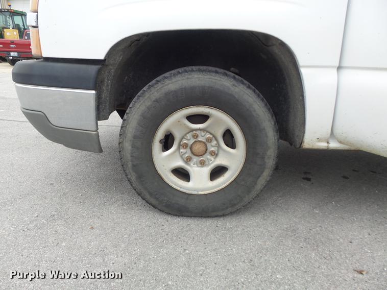 image for item DB6377 2003 Chevrolet Silverado 1500 Ext. Cab pickup truck