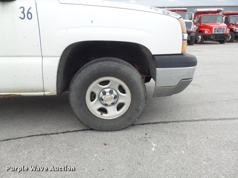 image for item DB6377 2003 Chevrolet Silverado 1500 Ext. Cab pickup truck