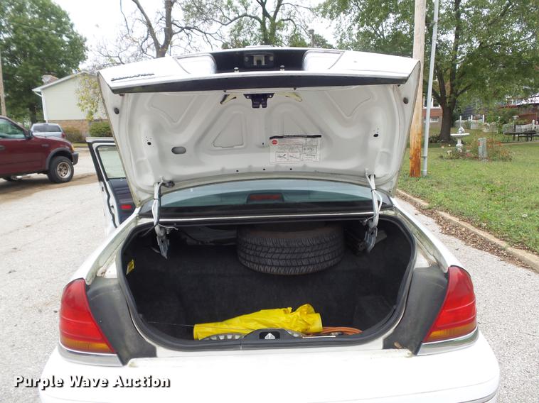 image for item DB6380 1999 Ford Crown Victoria Police Interceptor