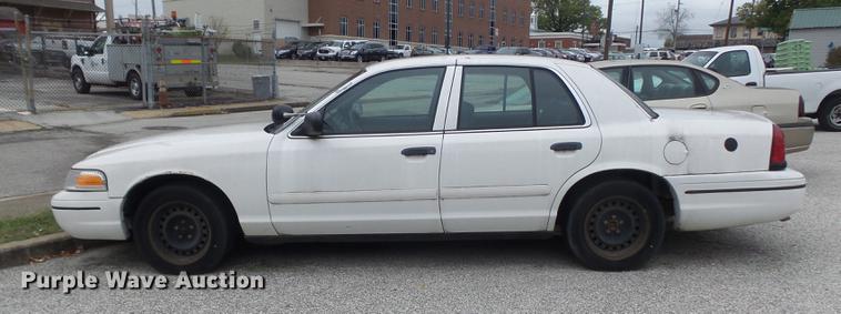 image for item DB6381 2000 Ford Crown Victoria Police Interceptor