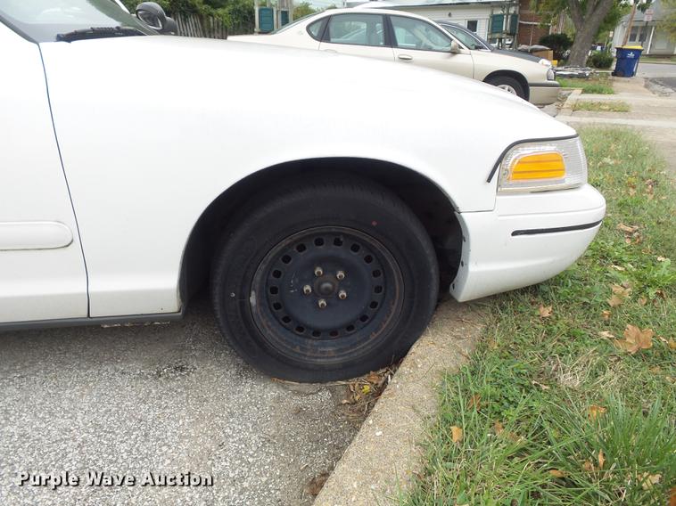 image for item DB6381 2000 Ford Crown Victoria Police Interceptor