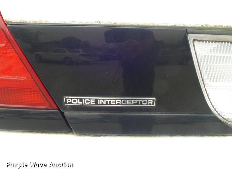image for item DB6381 2000 Ford Crown Victoria Police Interceptor