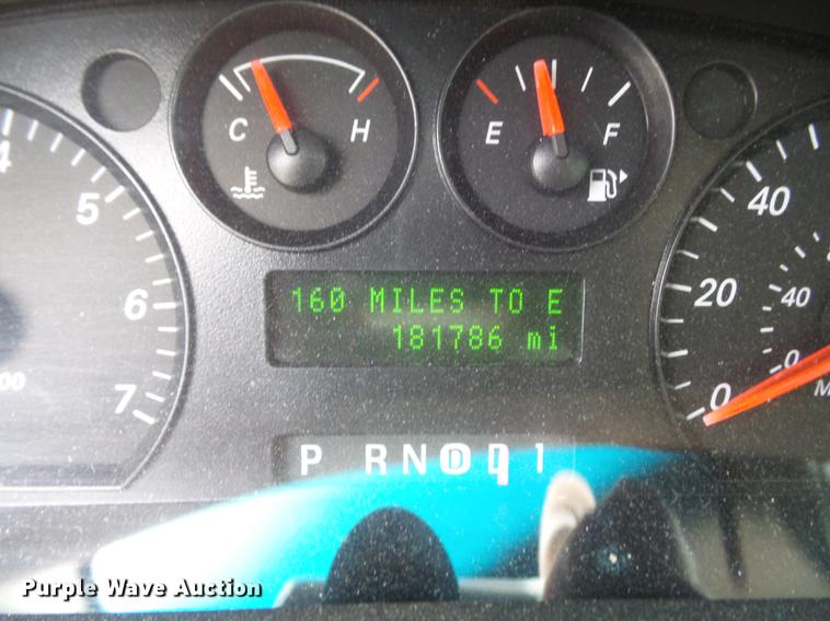 image for item DB6382 2005 Ford Taurus SE