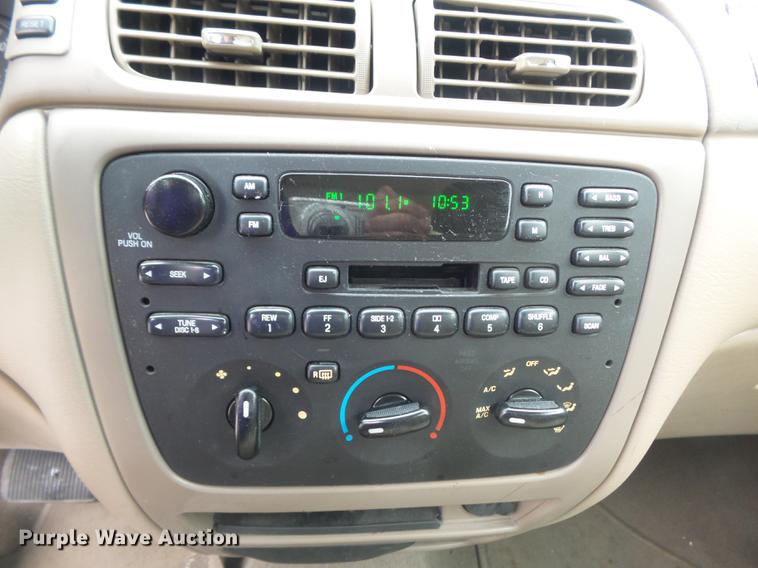 image for item DB6382 2005 Ford Taurus SE