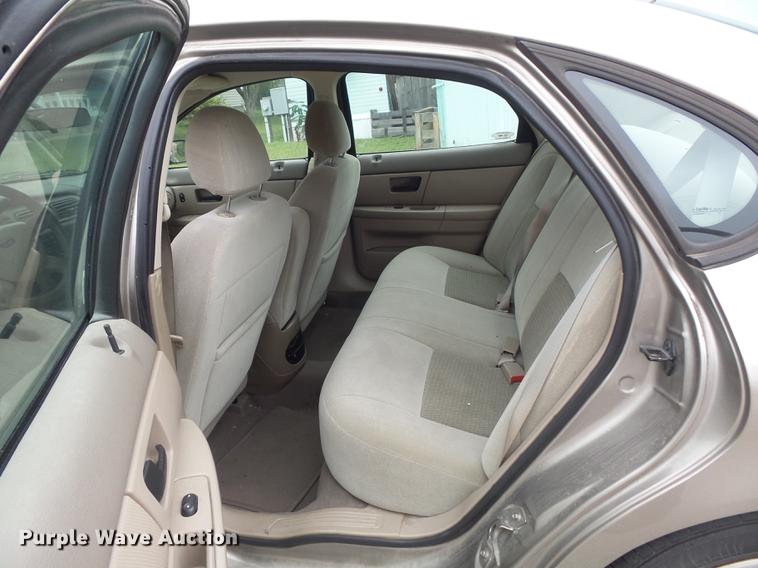 image for item DB6382 2005 Ford Taurus SE