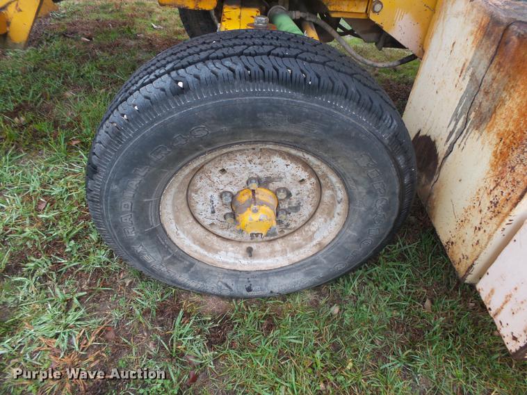 image for item DB7346 John Deere 2755 tractor