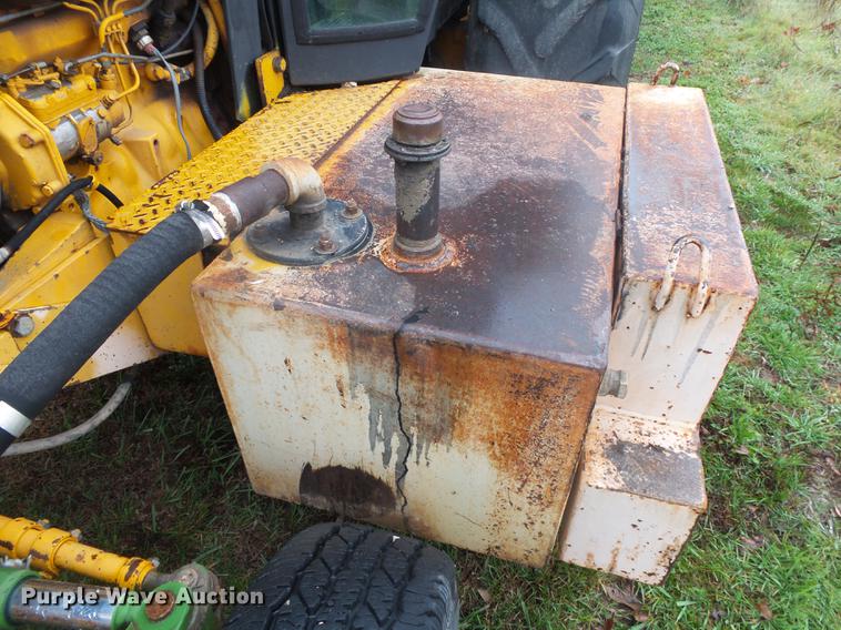 image for item DB7346 John Deere 2755 tractor