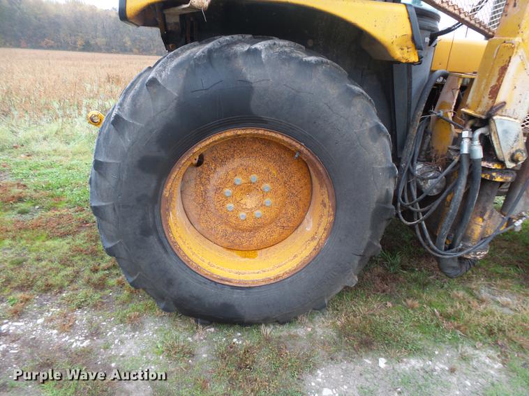 image for item DB7346 John Deere 2755 tractor