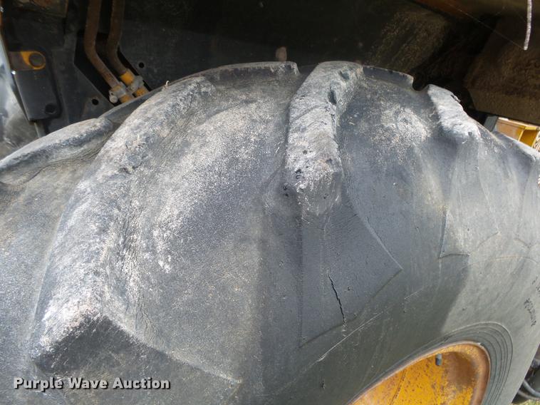 image for item DB7346 John Deere 2755 tractor