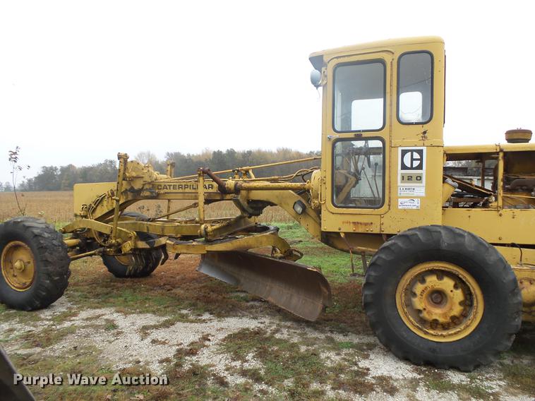 image for item DB7347 Caterpillar 120 rigid frame motor grader