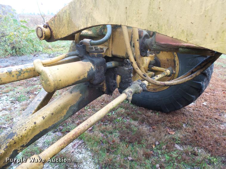 image for item DB7347 Caterpillar 120 rigid frame motor grader