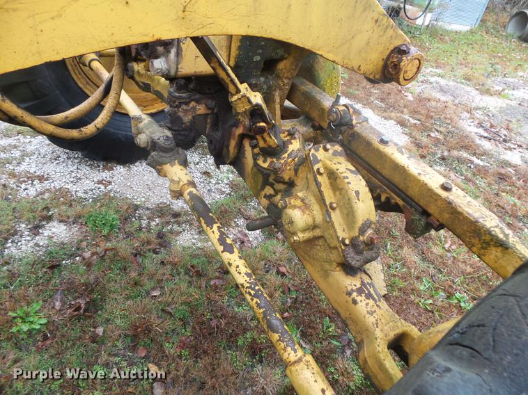 image for item DB7347 Caterpillar 120 rigid frame motor grader