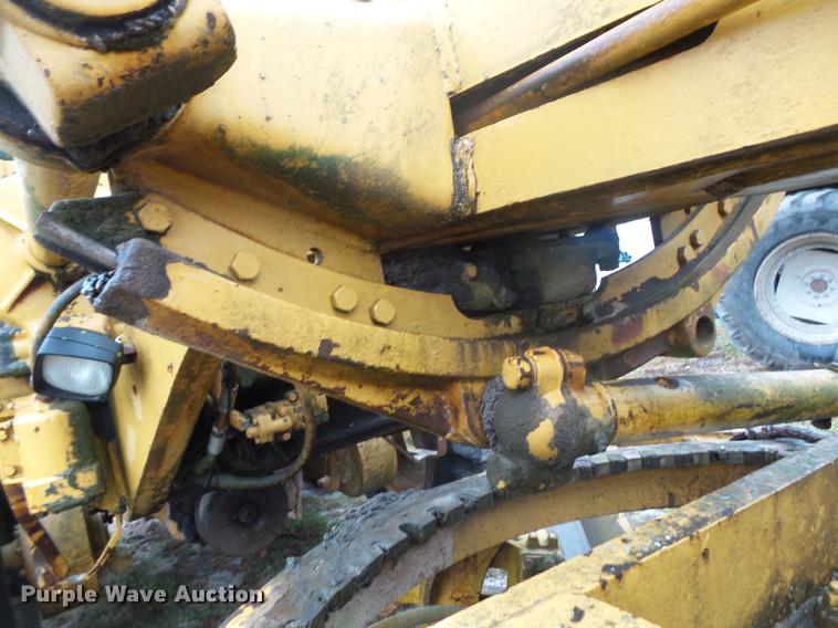 image for item DB7347 Caterpillar 120 rigid frame motor grader