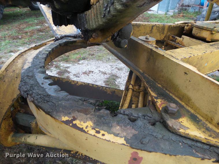 image for item DB7347 Caterpillar 120 rigid frame motor grader