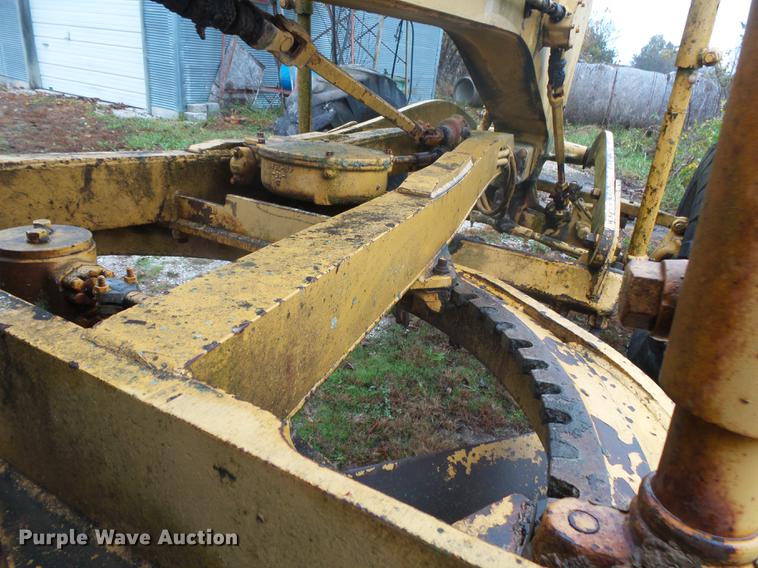 image for item DB7347 Caterpillar 120 rigid frame motor grader