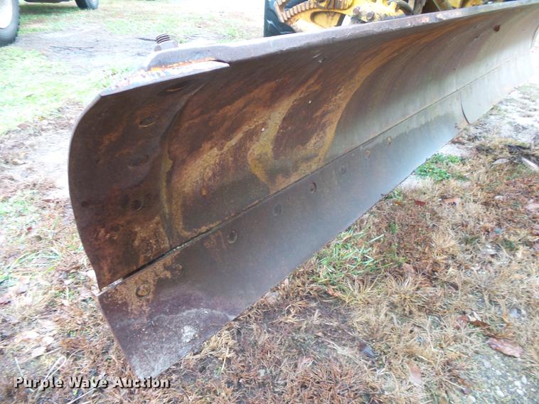 image for item DB7347 Caterpillar 120 rigid frame motor grader