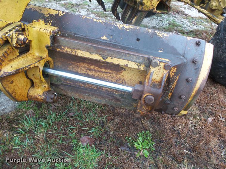 image for item DB7347 Caterpillar 120 rigid frame motor grader