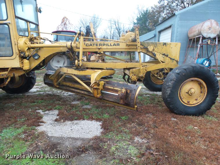 image for item DB7347 Caterpillar 120 rigid frame motor grader