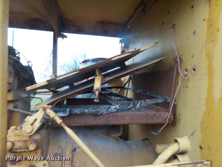 image for item DB7347 Caterpillar 120 rigid frame motor grader