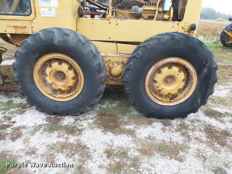 image for item DB7347 Caterpillar 120 rigid frame motor grader