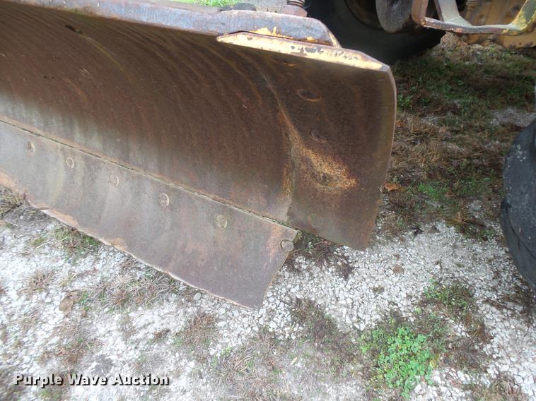 image for item DB7347 Caterpillar 120 rigid frame motor grader