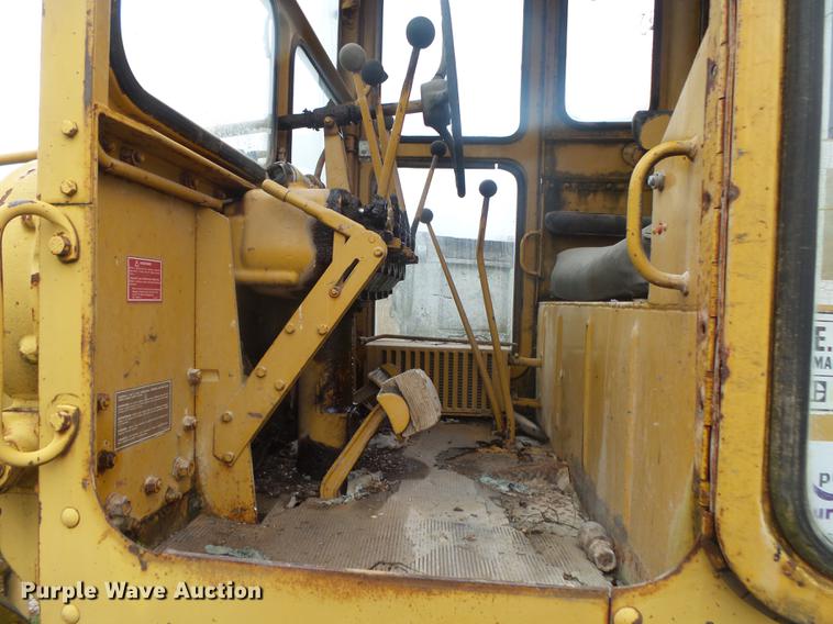 image for item DB7347 Caterpillar 120 rigid frame motor grader