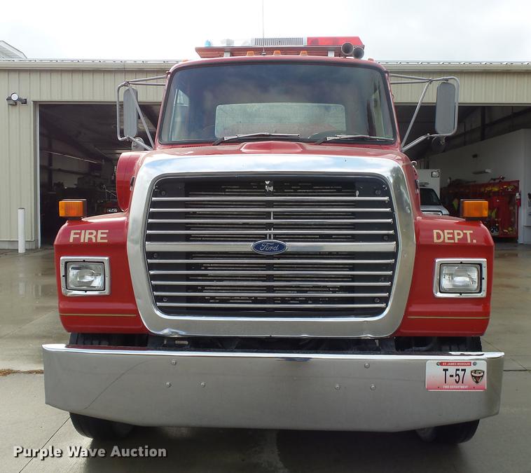 image for item DB7353 1991 Ford LN8000 tank truck