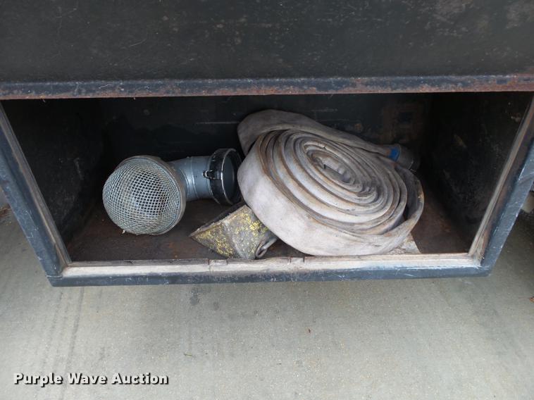 image for item DB7353 1991 Ford LN8000 tank truck