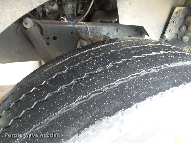 image for item DB7353 1991 Ford LN8000 tank truck