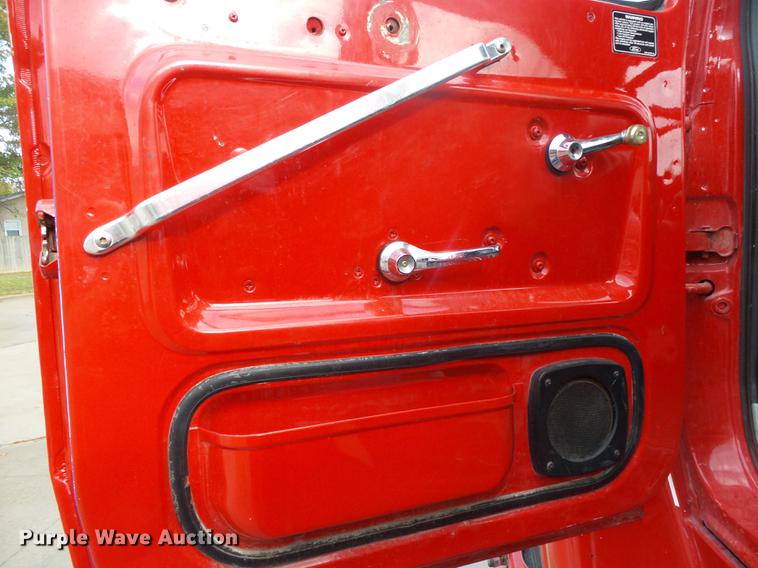 image for item DB7353 1991 Ford LN8000 tank truck