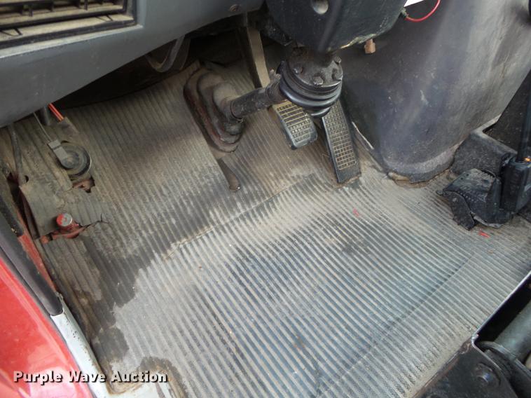 image for item DB7353 1991 Ford LN8000 tank truck