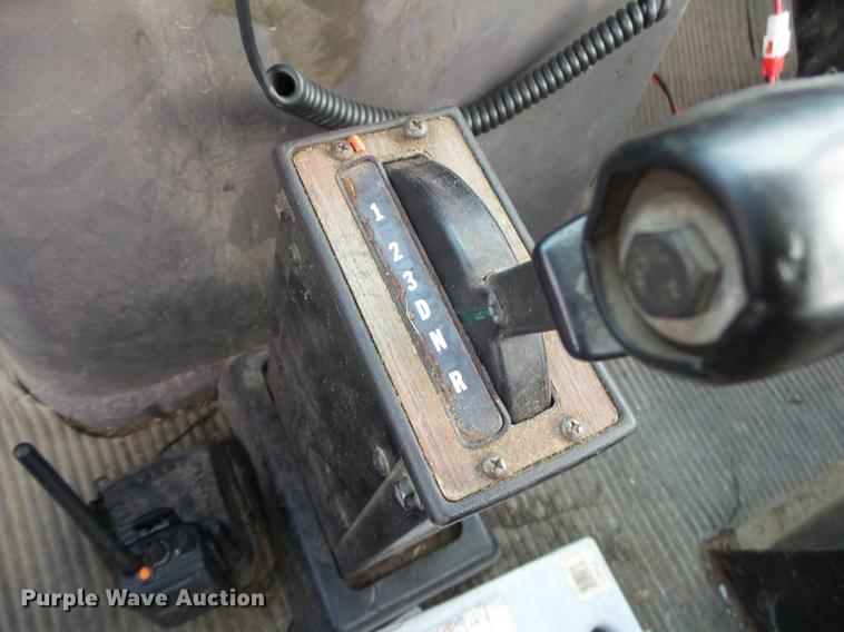 image for item DB7353 1991 Ford LN8000 tank truck