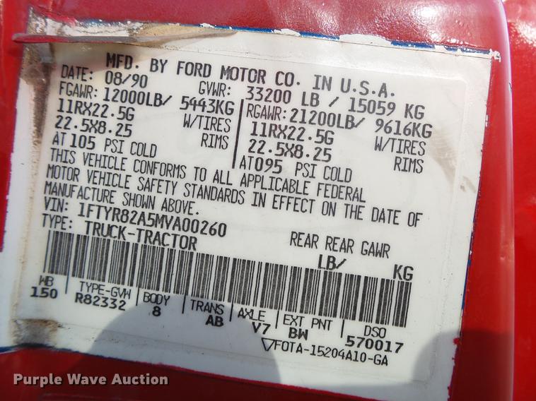 image for item DB7353 1991 Ford LN8000 tank truck