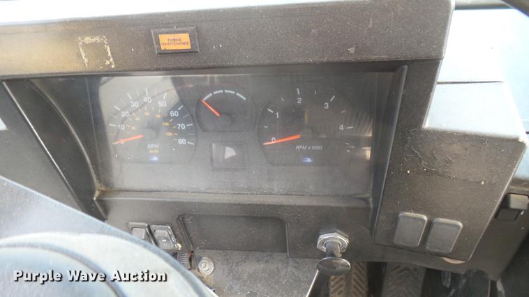 image for item DC1843 2000 Blue Bird TC2000 school bus