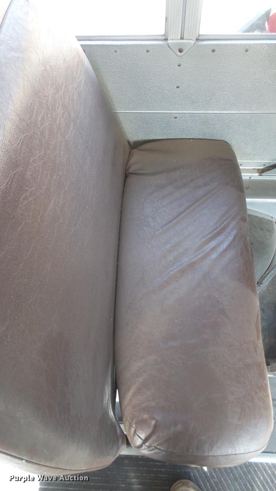 image for item DC1843 2000 Blue Bird TC2000 school bus