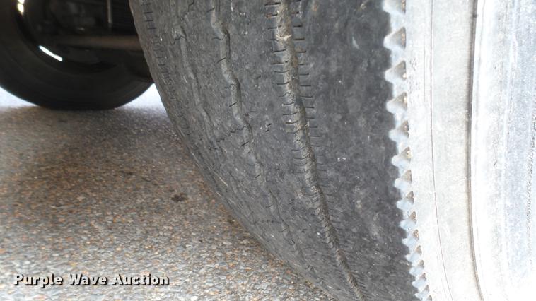 image for item DC1843 2000 Blue Bird TC2000 school bus