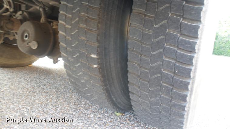 image for item DC1843 2000 Blue Bird TC2000 school bus