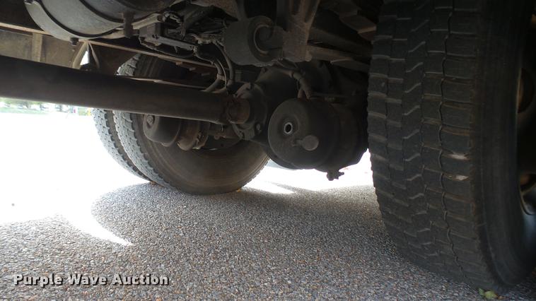 image for item DC1843 2000 Blue Bird TC2000 school bus